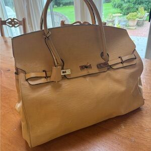 Elegant Yellow-gold Handbag/Overnite tote